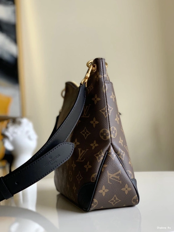 VUITTON ODÉON MM LOUIS 0806